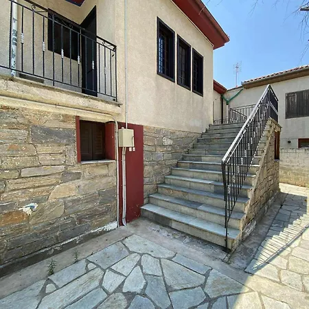 θαλεια * Kato Lekhonia